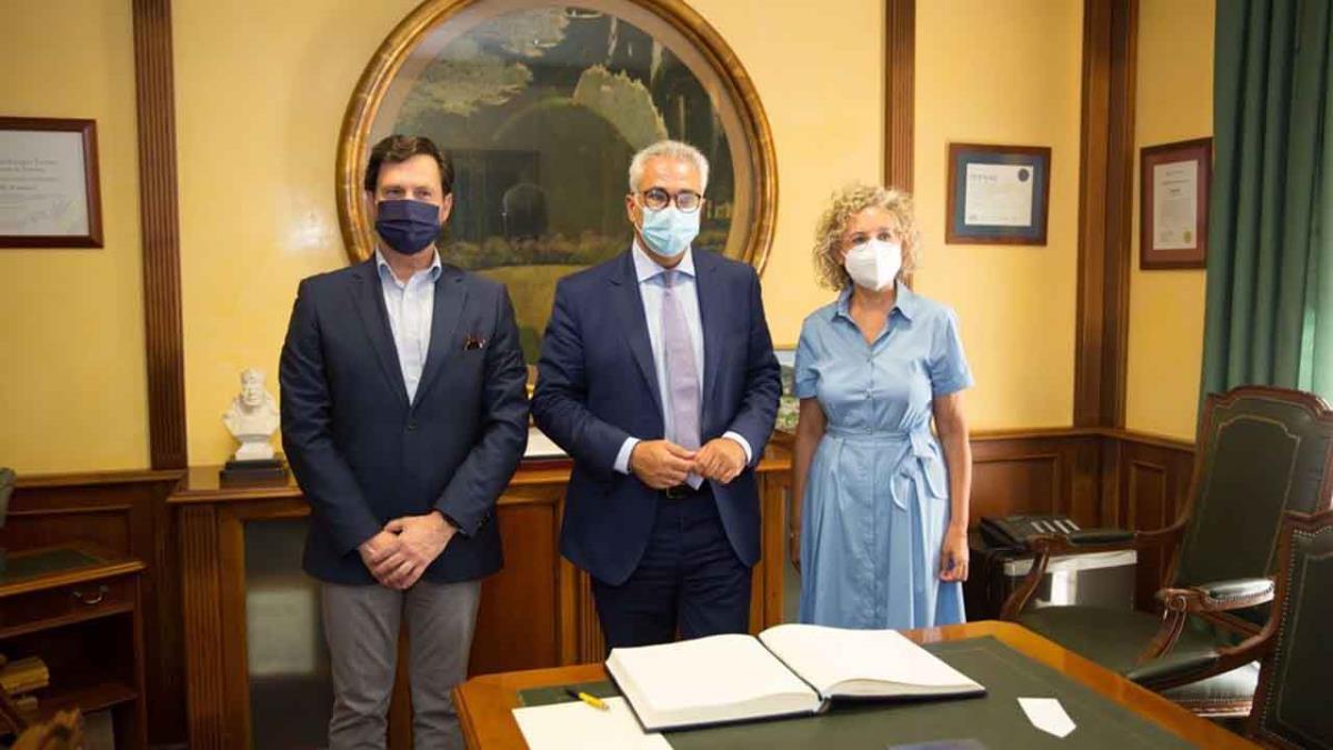 Con más de medio millón de euros, las aceras del eje este-oeste de la localidad serán remodeladas 