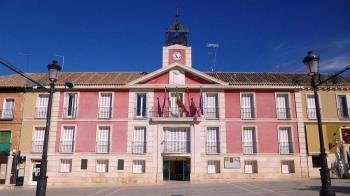El PSOE denuncia que en el Ayuntamiento “faltan figuras fundamentales para el funcionamiento del consistorio”.