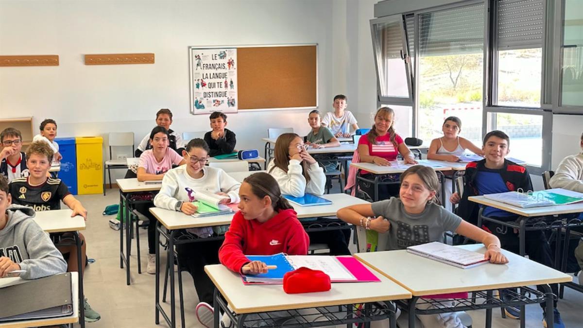 Los estudiantes del municipio madrileño ya pueden solicitar estas ayudas