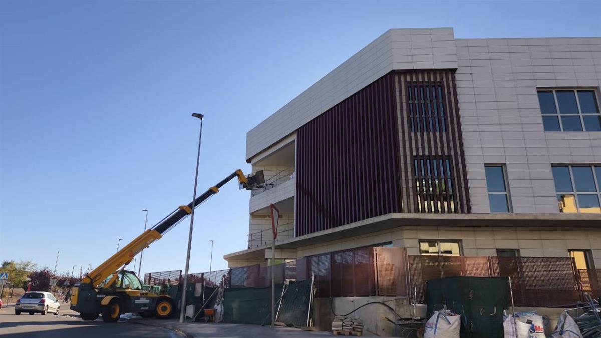 Los avances en las obras y la llegada del nuevo mobiliario, entre las últimas novedades del proyecto