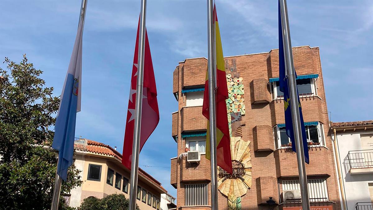 El Ayuntamiento de Arganda del Rey decreta tres días de luto oficial tras el fallecimiento de dos jóvenes del municipio en accidente de coche