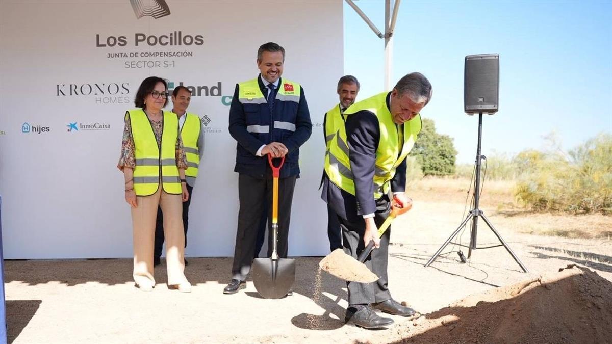 El nuevo desarrollo urbano, con una superficie total de 1.443.085 m² contempla la construcción de 2.975 viviendas