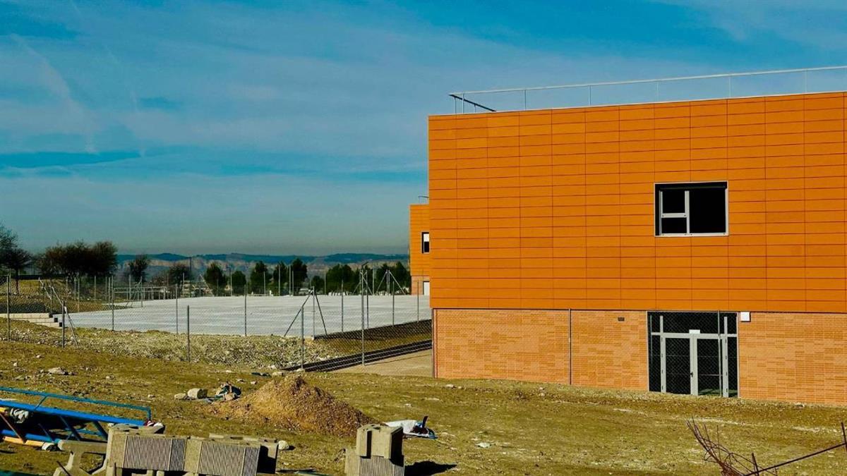 Las solicitudes como primera opción deberán entregarse en el Servicio de Apoyo a la Escolarización