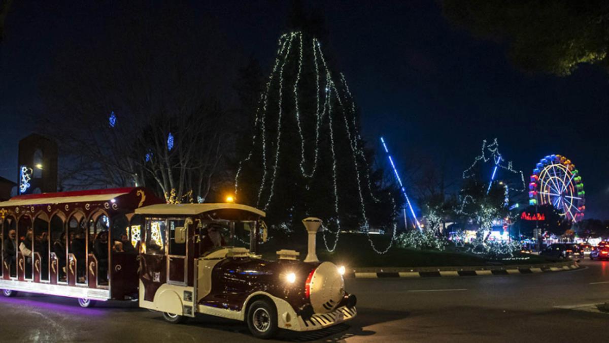 La alcaldesa de la ciudad, Susana Pérez Quislant, ha destacado que “desde el equipo de Gobierno hemos organizado una programación con múltiples propuestas para que disfruten las familias de la ciudad”.

