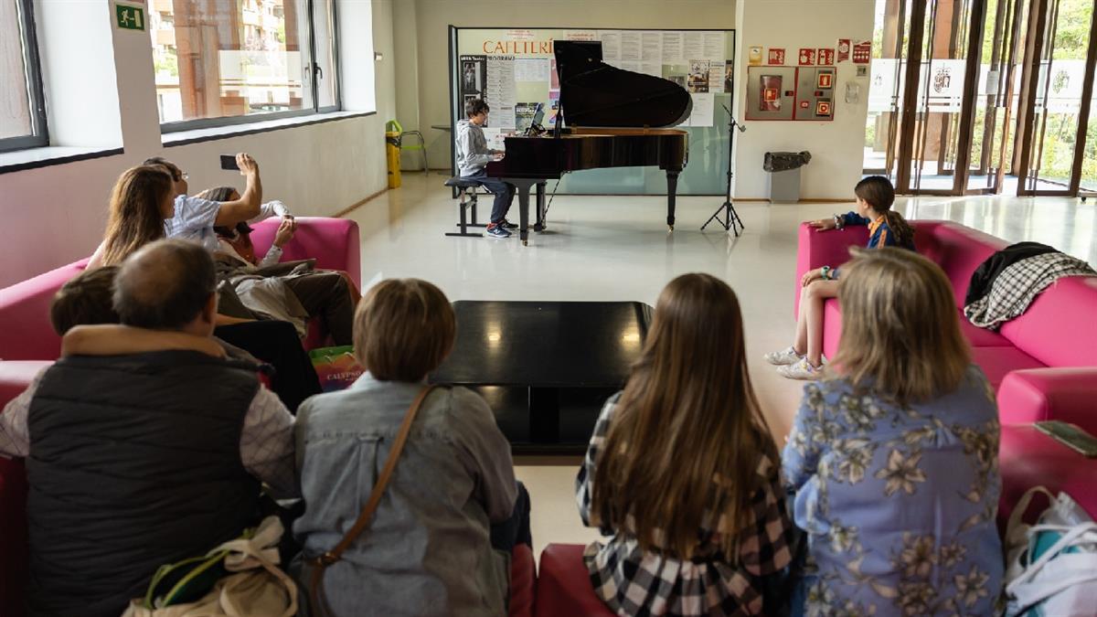 Conciertos a cargo de alumnos y profesores y talleres para los estudiantes de todas las edades