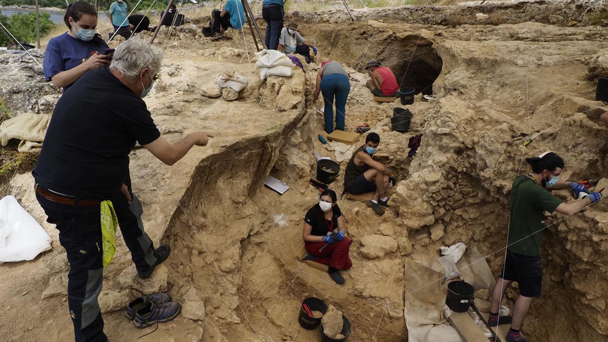Realización de labores en cuatro yacimientos del Calvero de la Higuera