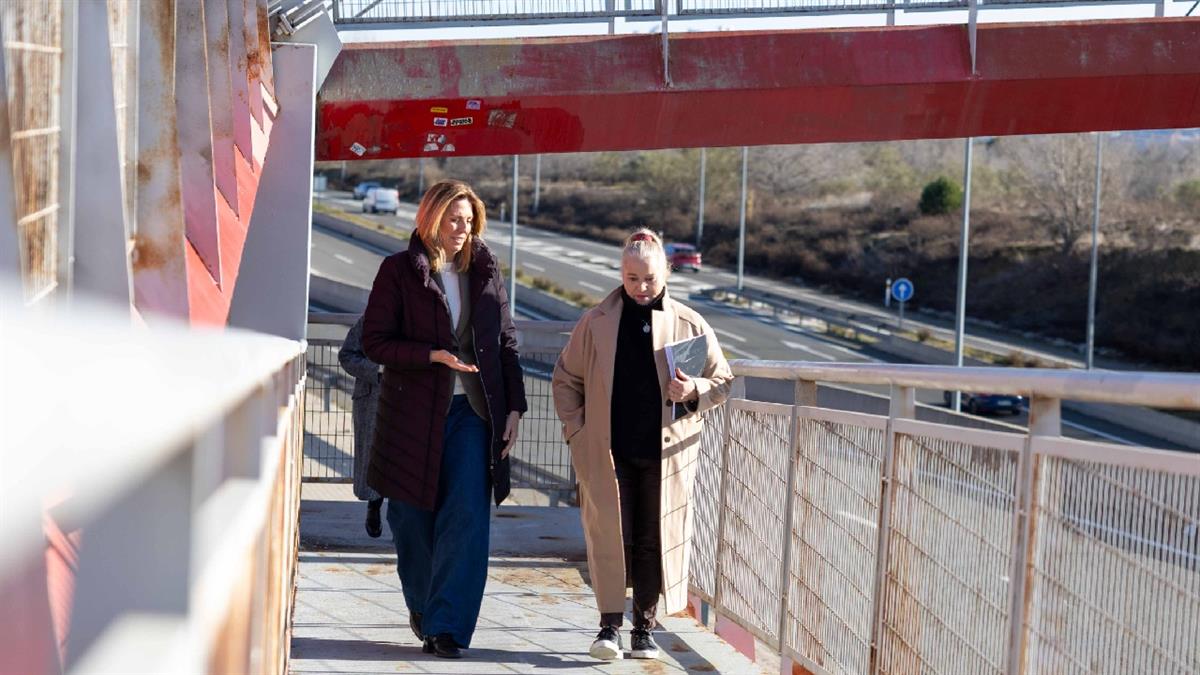 Arrancan los trabajos de renovación de una de las pasarelas peatonales de la M-503