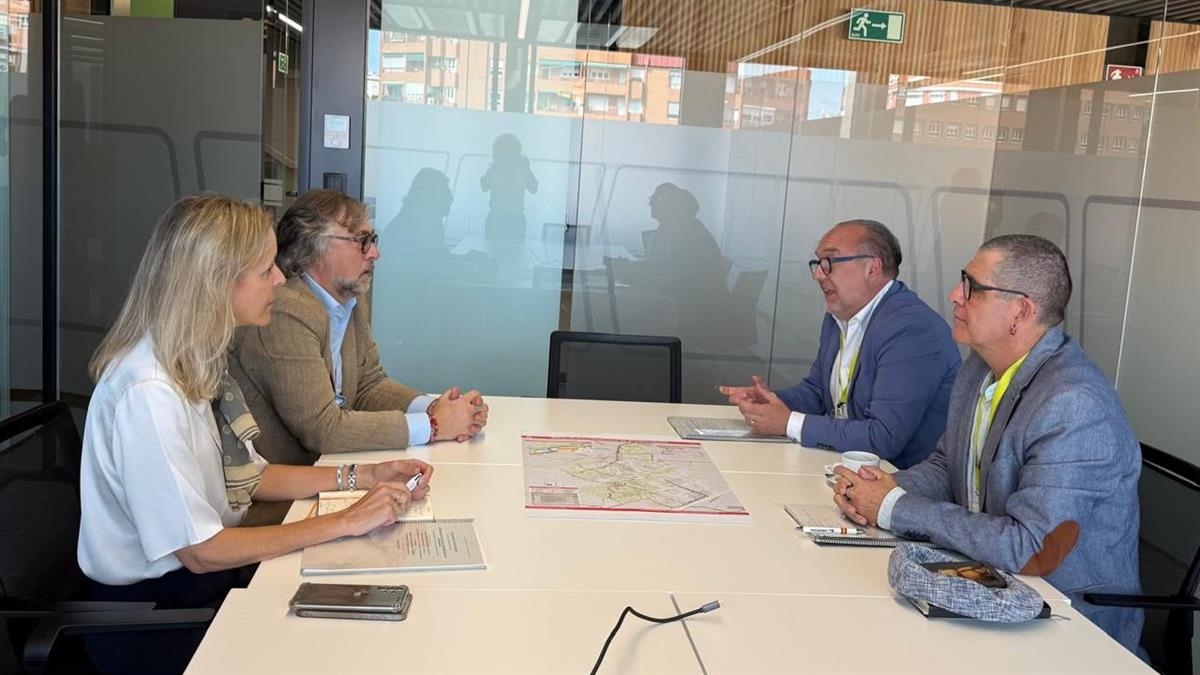 Arroyomolinos traslada al Consorcio Regional de Transportes las necesidades de mejora de sus líneas de autobús