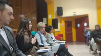 La formación morada da así el pistoletazo de salida a la precampaña electoral y presenta a su candidata en nuestra ciudad, Alba Pulido