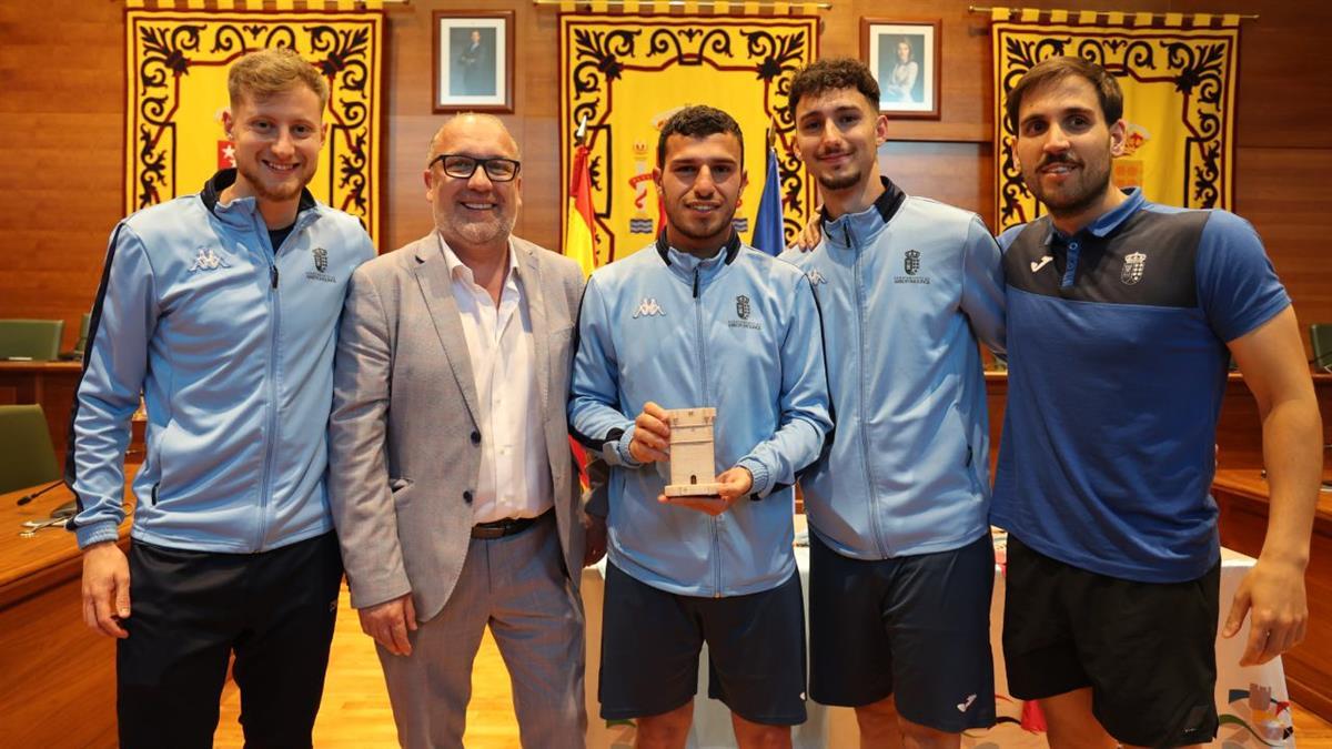 El equipo se ha proclamado campeón del grupo VII de Primera Regional