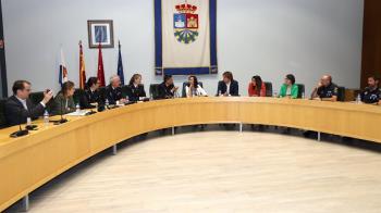 La delegada del Gobierno, Mercedes González, ha explicado en la Junta Local de Seguridad cómo se produjeron los hechos que acabaron con la vida del joven de 21 años