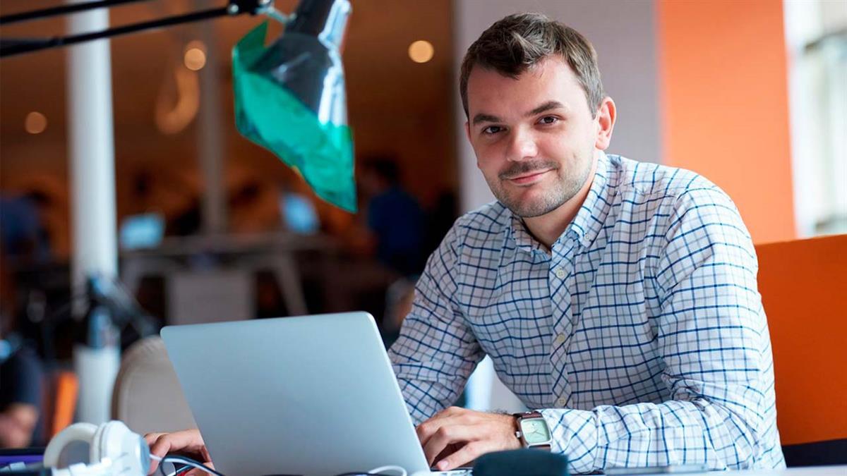 Su finalidad es la de asesorar y formar a personas emprendedoras y a pequeñas empresas en materias de digitalización, economía verde, relevo generacional y emprendimiento