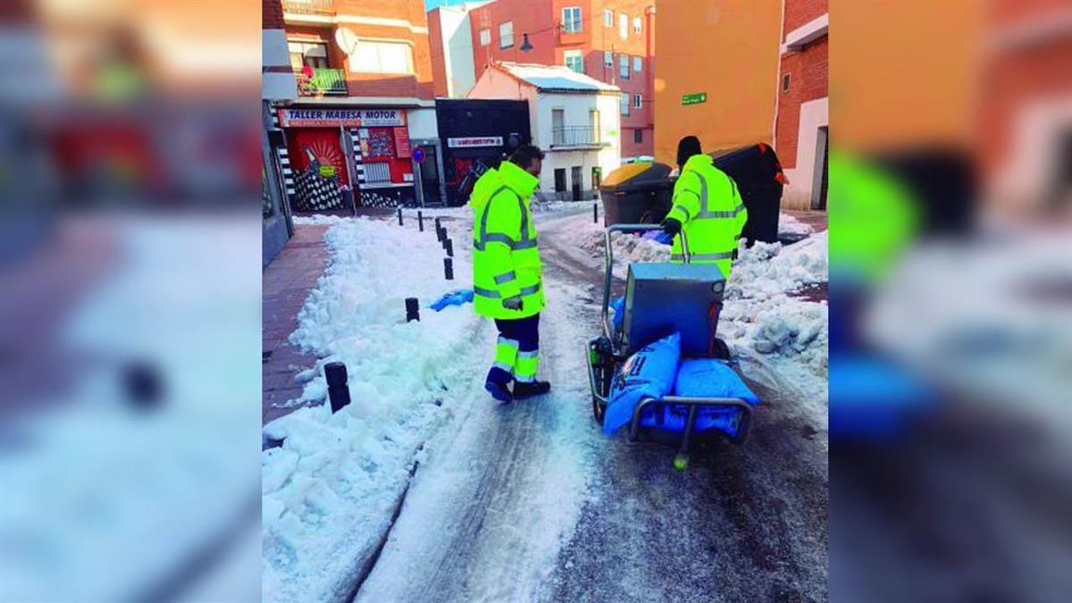 El Plan de Intervención ante Nevadas se activó el pasado 1 de diciembre y reúne los medios humanos y mecánicos disponibles 