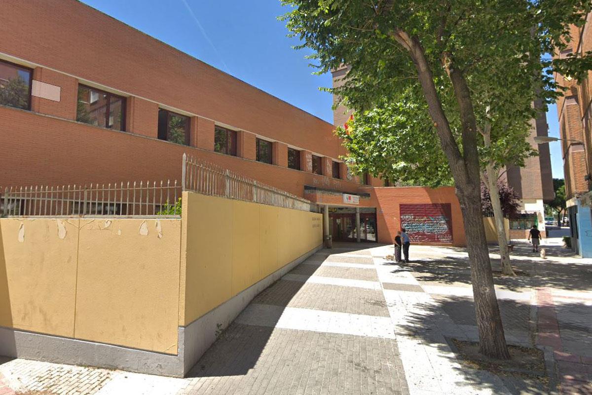 El Defensor del Pueblo recoge el escrito de los vecinos de Fuenlabrada