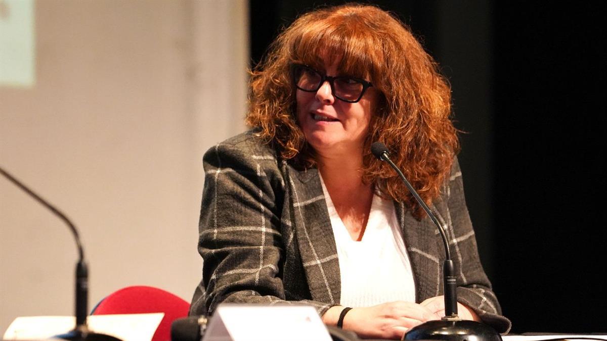 Su objetivo es promover las relaciones interpersonales, afrontar situaciones de soledad no deseada y fomentar el envejecimiento activo