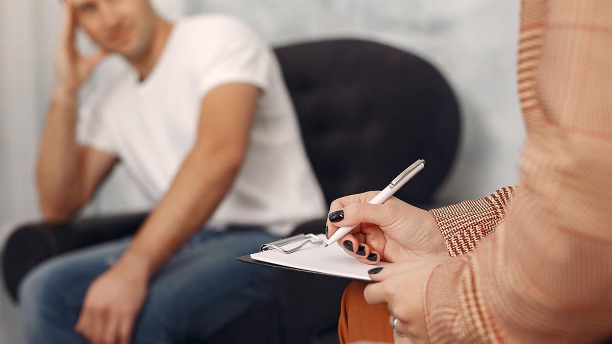 Los beneficiarios serán jóvenes que comprendan la edad entre 18 y 30 años 