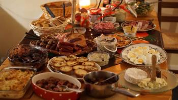 La OCU ha comprobado la subida de los precios en alimentos muy utilizados en las cenas familiares