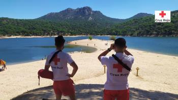 Esta playa esta situada en el pantano de San Juan