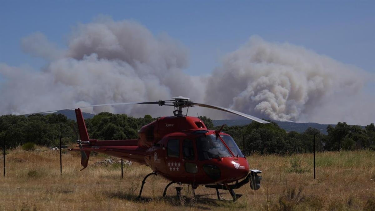 El Ejecutivo de Isabel Díaz Ayuso facilitará financiación a autónomos y negocios de la Sierra Oeste para acelerar la recuperación tras los graves incendios forestales 