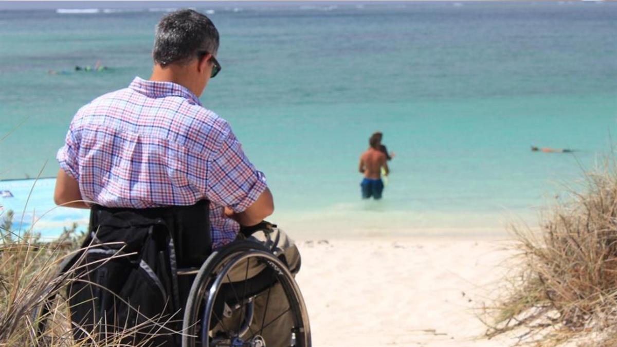 Los investigadores han desarrollado una estrategia que utiliza nanopartículas como vehículos para trasladar esta terapia de forma precisa hasta las células madre