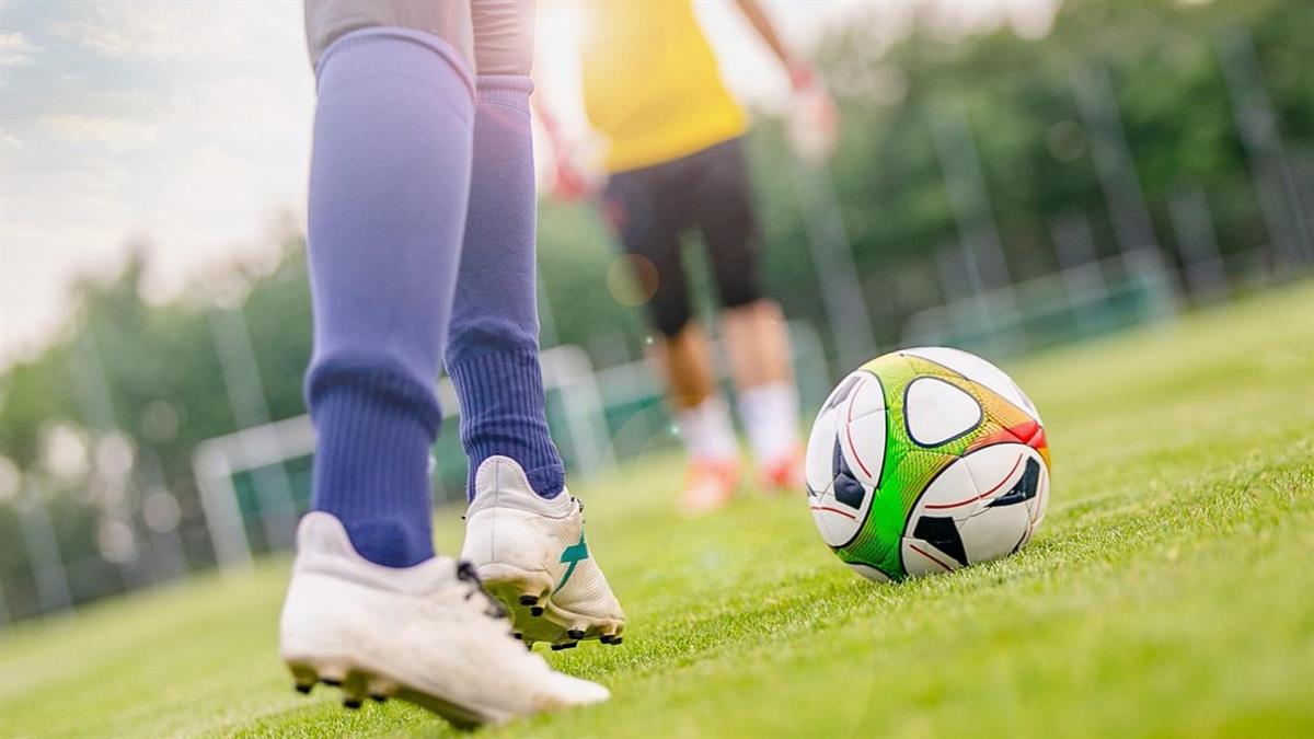 Para la promoción del deporte de base y la participación en competiciones oficiales