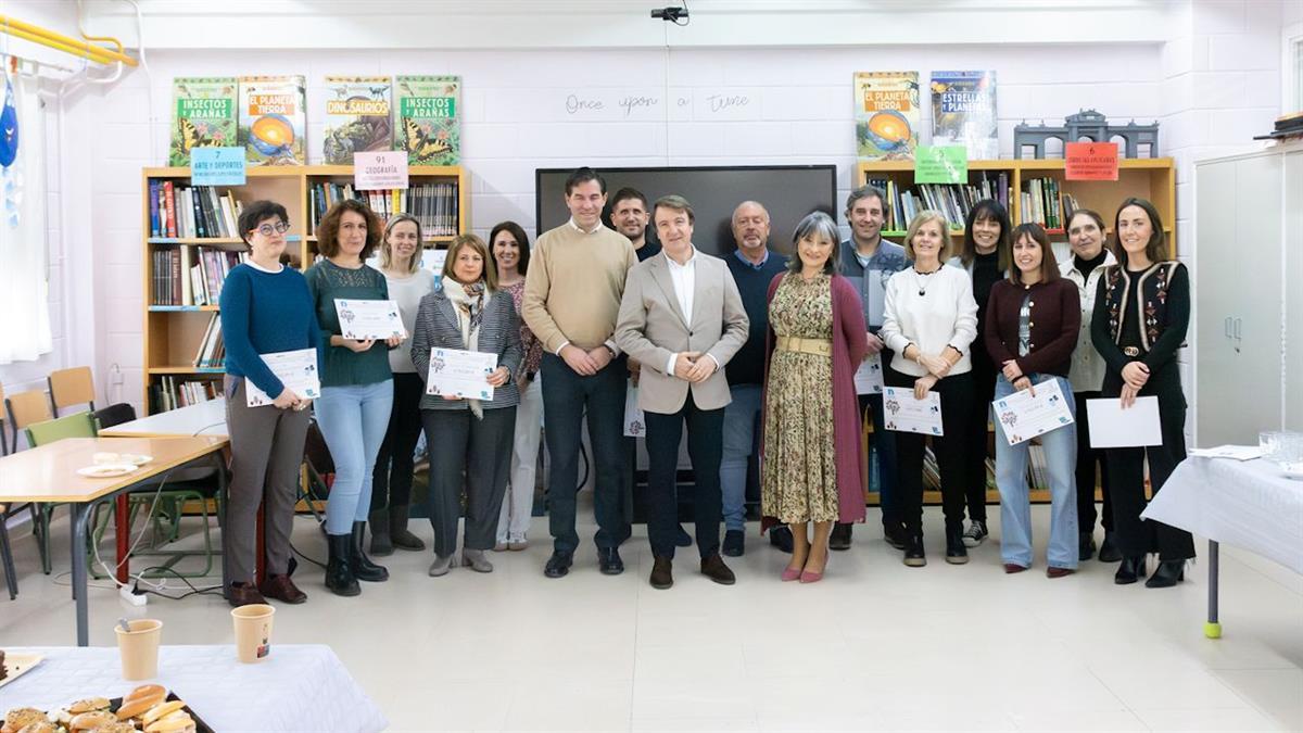 Once centros escolares sostenidos con fondos públicos han obtenido la subvención por la compra de mobiliario colaborativo y material robótica