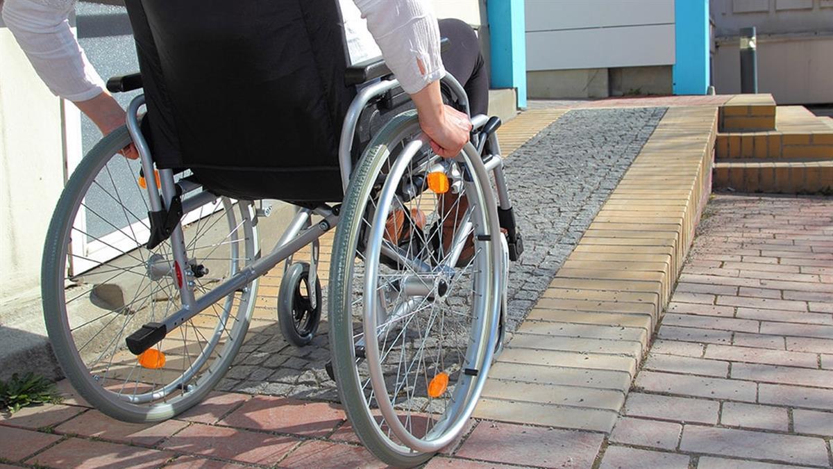 Esta novedad dentro del Plan Adapta 2022 incorpora una línea de ayudas para obras de accesibilidad en locales comerciales