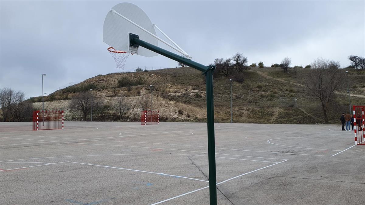El Ayuntamiento de Arganda ha instalado 4 nuevas porterías y 4 canastas antivandálicas