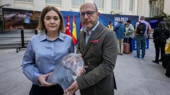 Tras tener que desmontarlo, el Ayuntamiento está repartiendo las piezas entre los madrileños