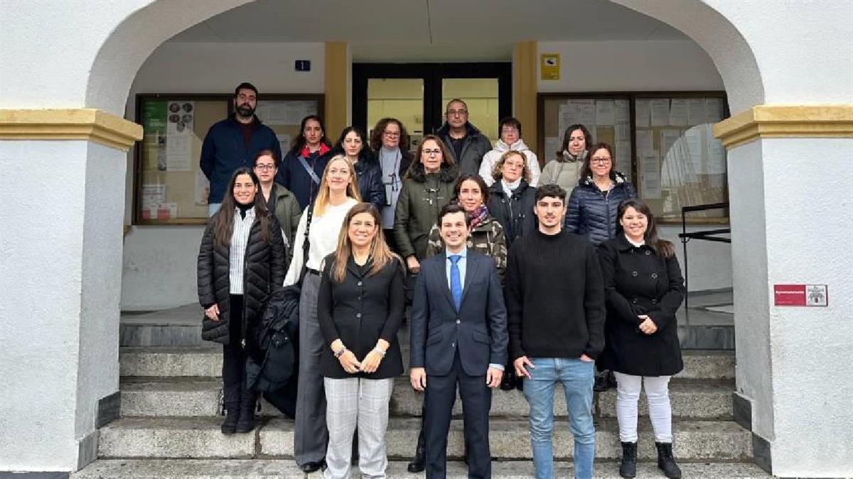 Tiene una duración de ocho meses y ofrece un refuerzo de sus competencias profesionales