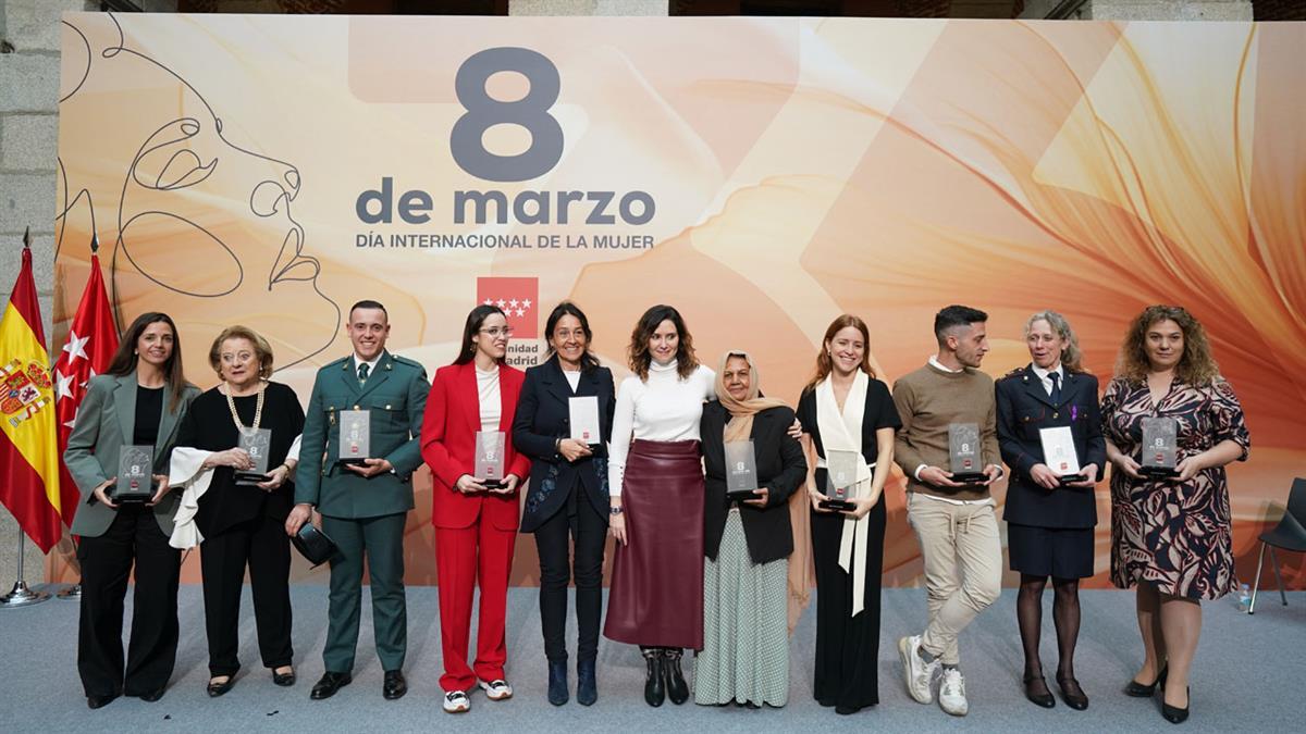 La presidenta ha participado en el acto organizado por la Comunidad de Madrid con motivo del Día Internacional de la Mujer