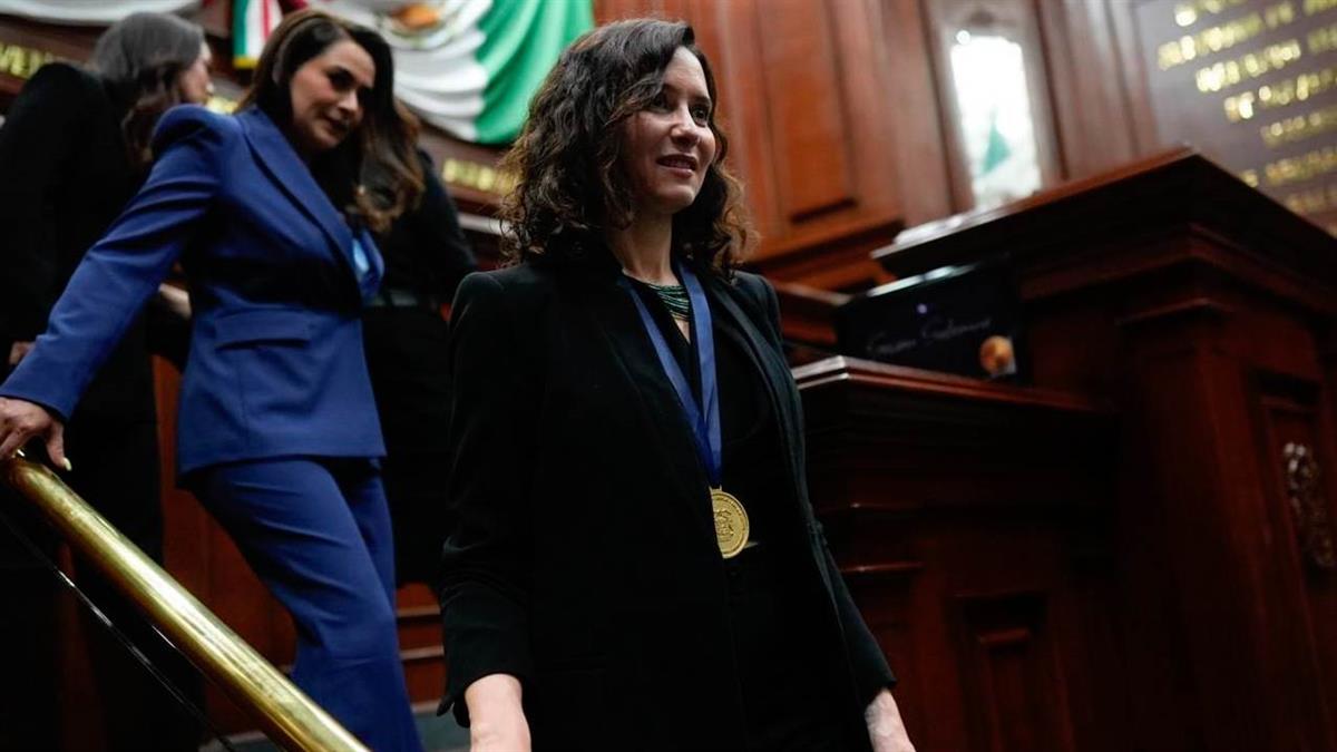 La presidenta de la Comunidad denuncia “abandono” por parte del Gobierno de Sánchez