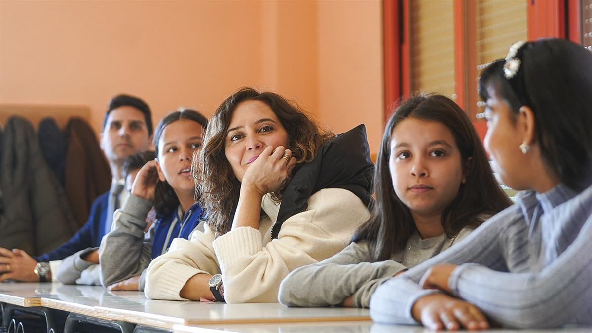 La presidenta presenta el protocolo para prevenir adicciones tecnológicas