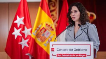 La presidenta de la Comunidad de Madrid tacha el proceso de "burla a la ley"