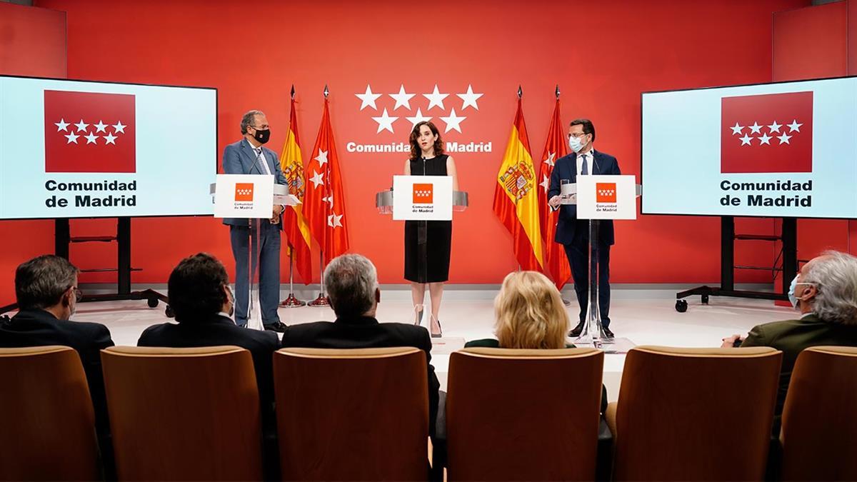 Tras varios anuncios de la bajada de impuesto se lleva a cabo el primer trámite