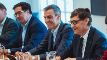 La presidenta Isabel Díaz Ayuso carga contra los planes de Salvador Illa para la región madrileña