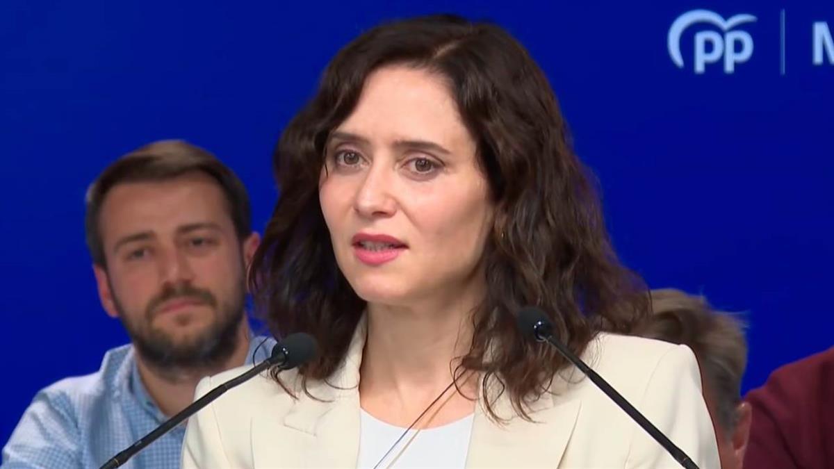 La presidenta de la Comunidad de Madrid está esperando a que se certifique “el día del funeral"