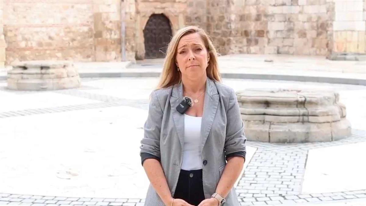 Lorena Morales reclama a la presidenta regional que “condene la violencia machista”