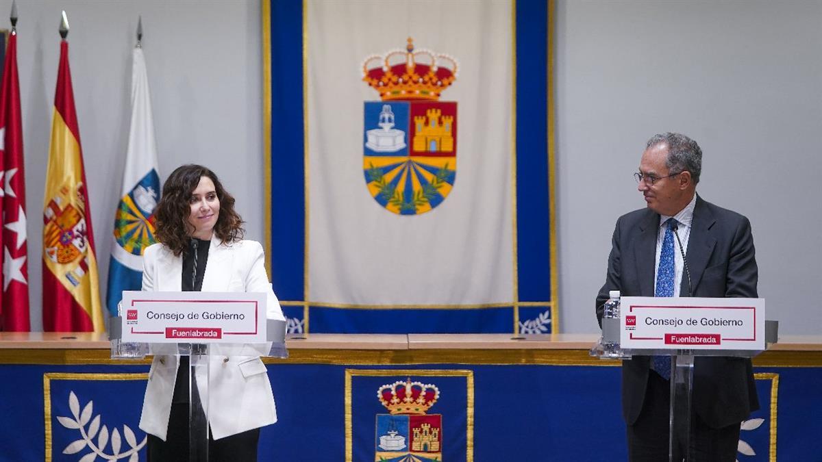 La presidenta ha anunciado varias inversiones para el municipio para Educación, Sanidad e Infraestructuras