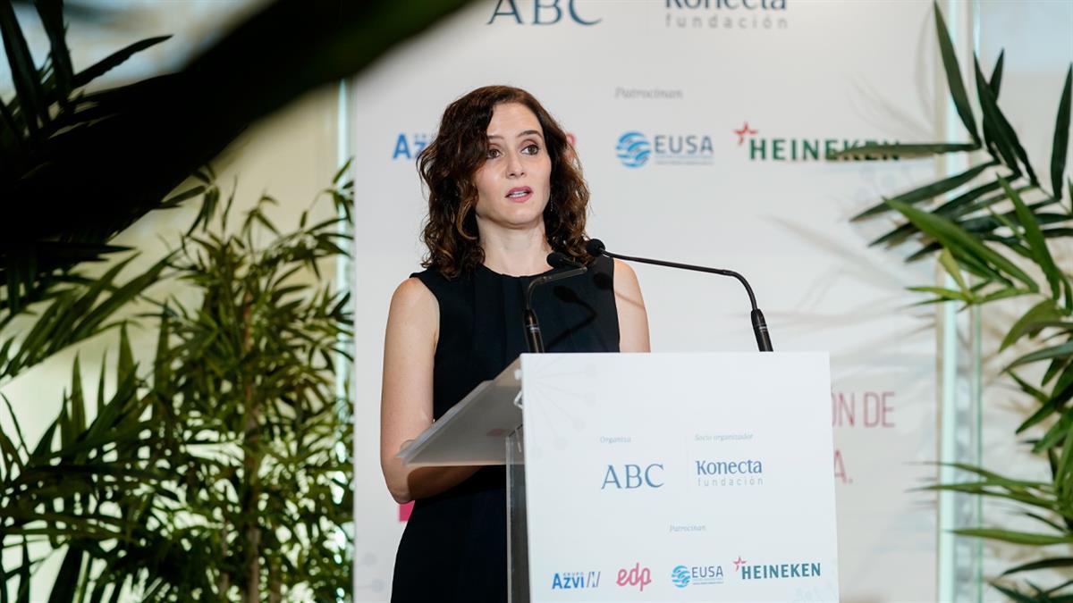 Hace falta "liderazgo para saber a dónde vamos y cómo llevar a España"