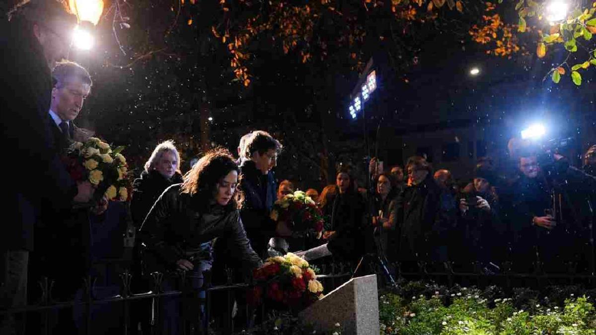 La presidenta regional defiende la memoria de las víctimas y el compromiso con la libertad