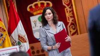 La presidenta de la Comunidad de Madrid responde a las últimas noticias entorno a su gestión de las residencias durante la pandemia