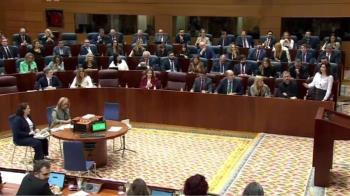 La presidenta regional arremete una vez más contra el Gobierno Central en la sesión de control de la Asamblea de Madrid