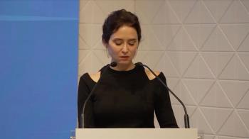 La presidenta de la Comunidad de Madrid se une a las víctimas de Adamuz