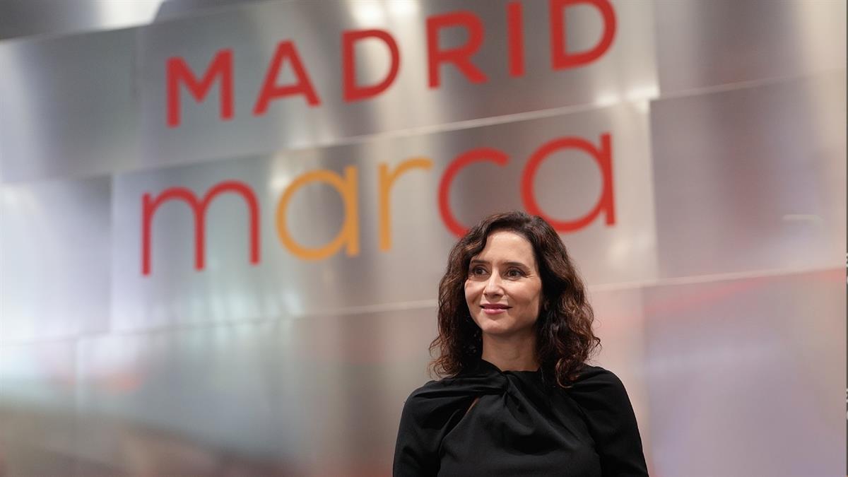 La presidenta asegura que da la espalda al mundo rural