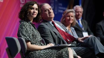 Díaz Ayuso: "Hay que defenderla con orgullo ante cualquier control político"