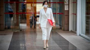 Tras su respuesta a un usuario que le dijo que es "una auténtica MILF"
