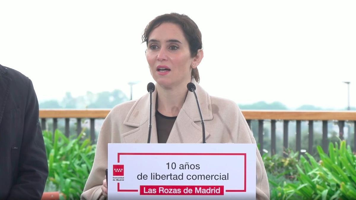 Díaz Ayuso hace balance de la Ley de Dinamización de la Actividad Comercial