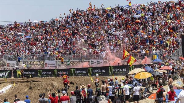 Miles de aficionados se dieron cita en el Mundial de Motocross