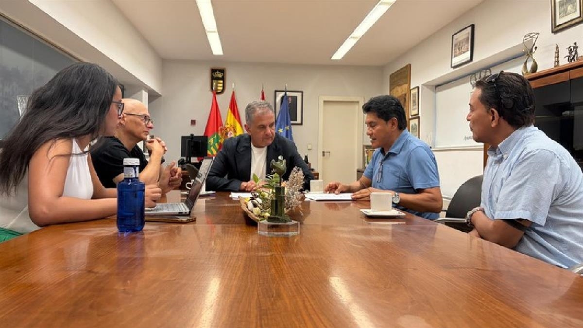 El Consistorio puso en marcha un programa integral durante el proceso de regularización extraordinaria
